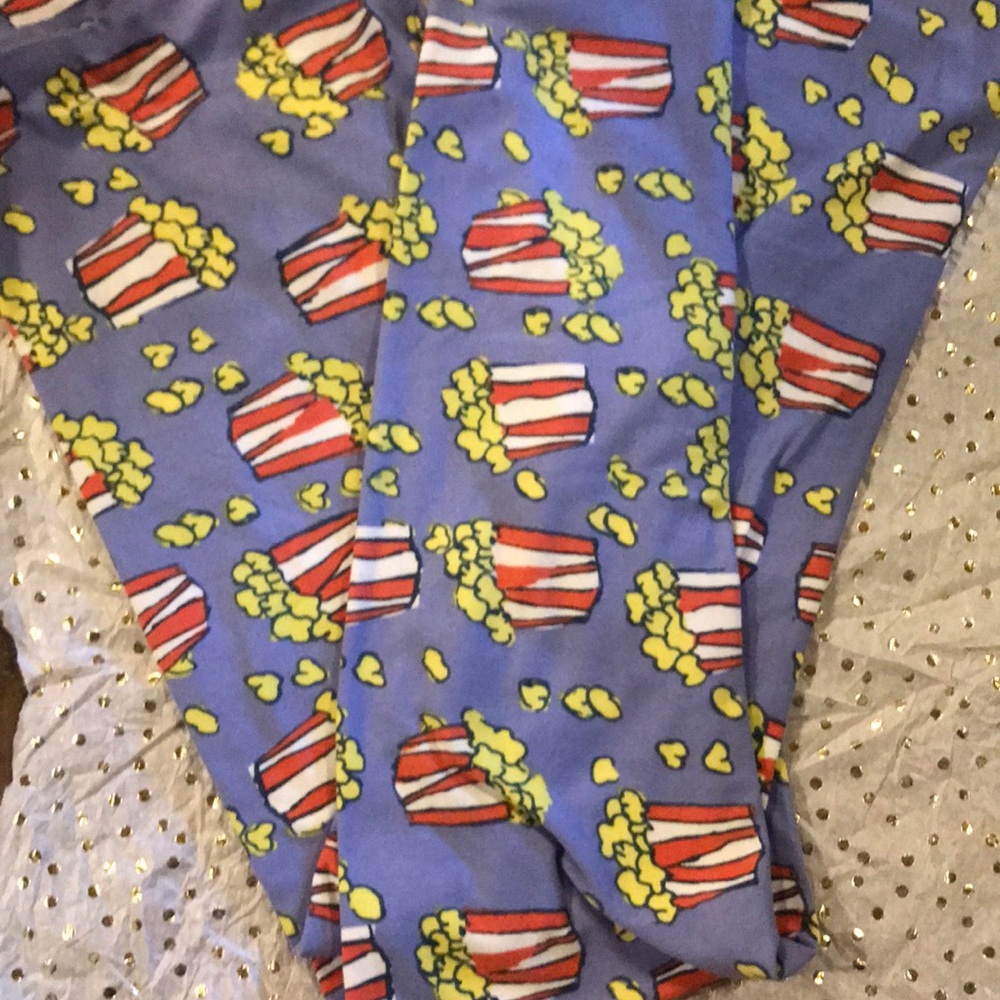 LulaRoe One Size Leggings Never worn